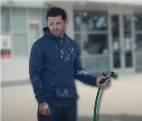 Baker Mayfield in progressive commercial