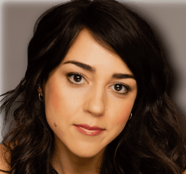 Cyrina Fiallo in Verizon Commercial