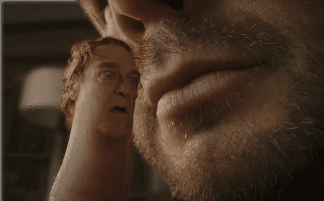 Slotomania commercial actor as an Index finger: John Goodman