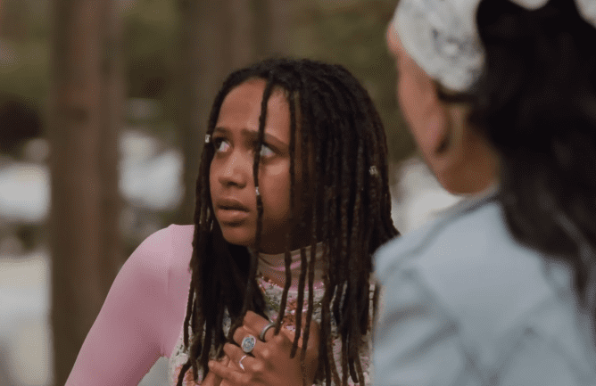 A superb cast of actors, including Irie Gonah, Ralph Paulett, Carla Gris, Strapp, and Jordana Aguar, round out the ensemble.