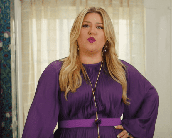 Wayfair Commercial Actress Kelly Clarkson Biography